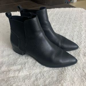 crown vintage afessa bootie leopard